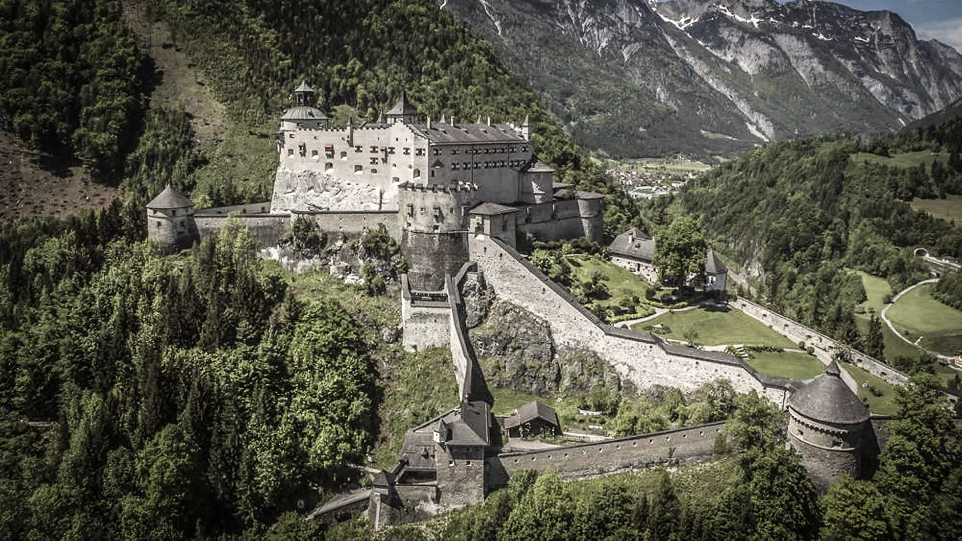 Die Burg Hohen Werfen im Salzburger Land in Österreich